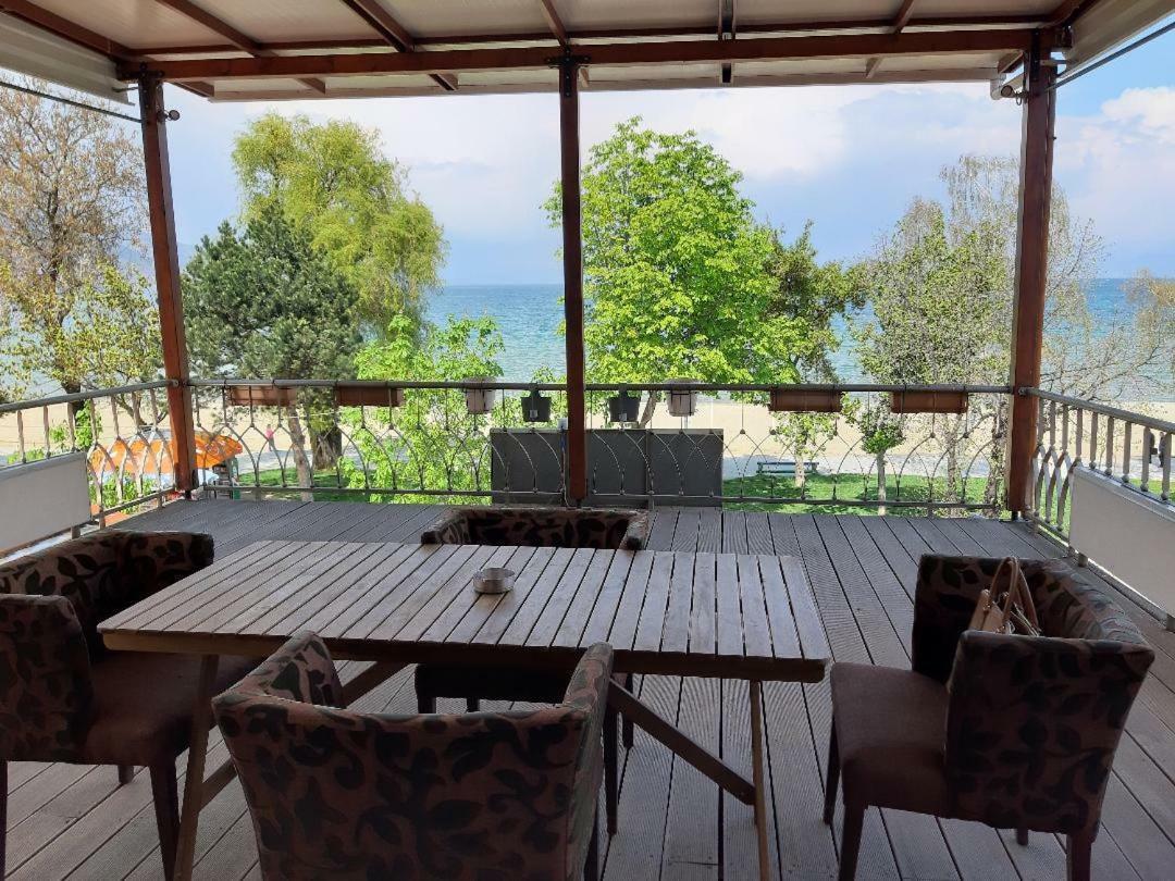Apartment Plaisir Pogradec Exterior foto